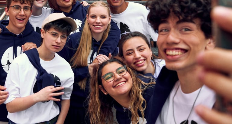 Sweat Pull de Promo pour etudiantes et etudiants TeamShirts